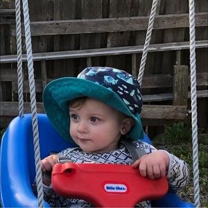 Meet your Posher, Bradley